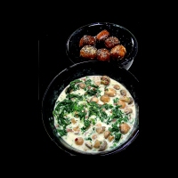 Knobi-Mozzarella-Spinat mit Champignons